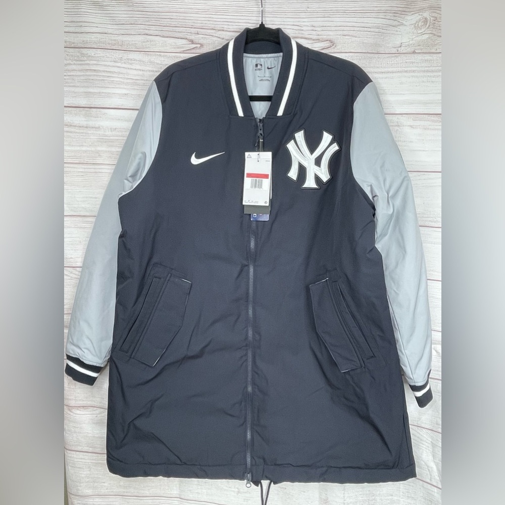 NEW Nike New York Yankees MLB Authentic Dugout Jacket Men's Size L